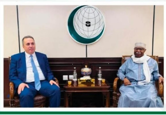 الأمين العام لمنظمة التعاون الإسلامي يستقبل السفير دواس دواس